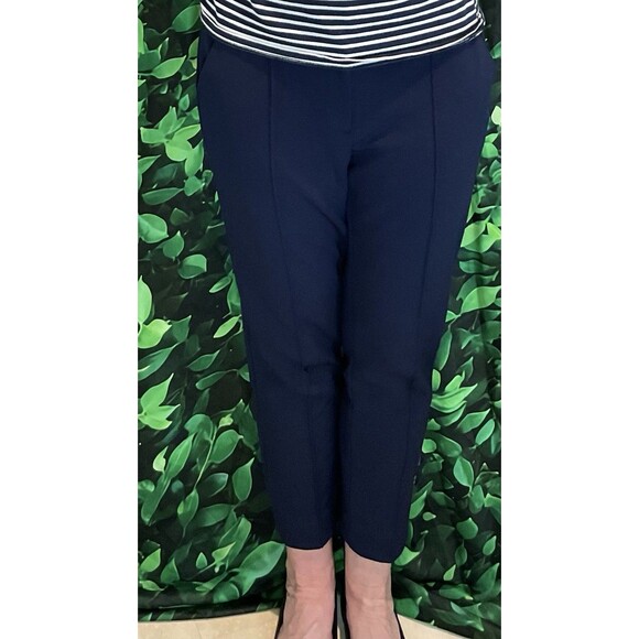 ✨ White House Black Market The Slim Crop Pants | Navy | Size 4 - Picture 3 of 8